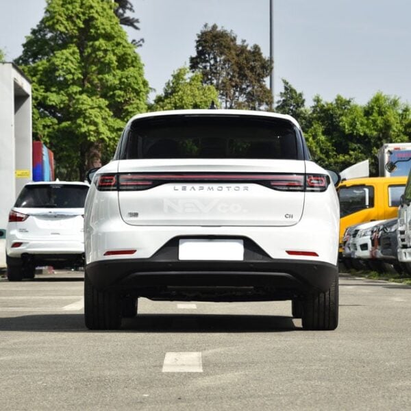White_Leapmotor C11 - Image 6