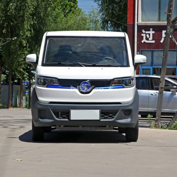 White_Foton E7 - Image 2