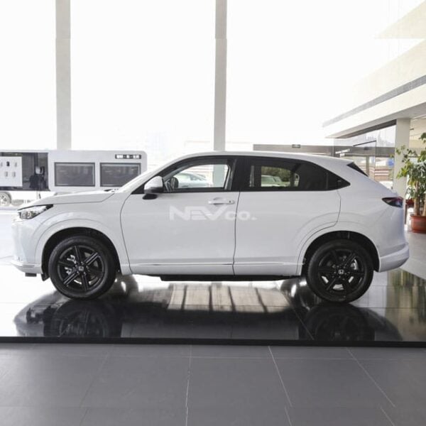 White_Honda E:NP1 - Image 4