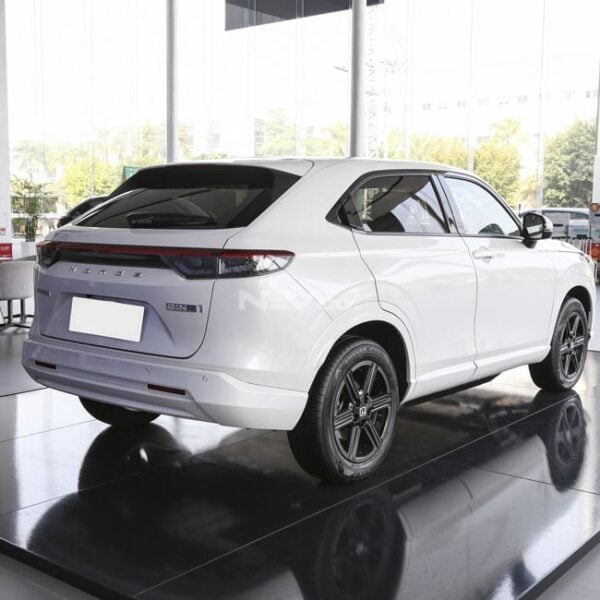White_Honda E:NP1 - Image 7