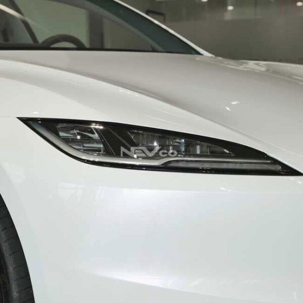 Gray_Tesla Model 3 - Image 8