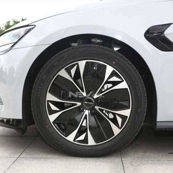Black_BYD Seal - Image 13