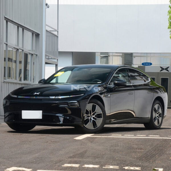 Black_XPeng P7