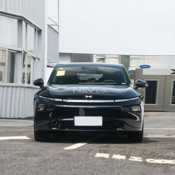 Black_XPeng P7 - Image 2