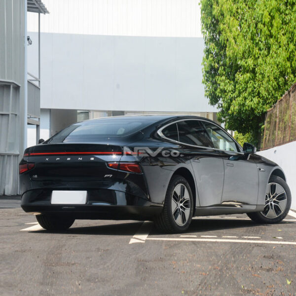 Black_XPeng P7 - Image 7