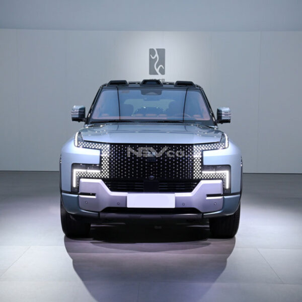 BYD U8 - Image 2