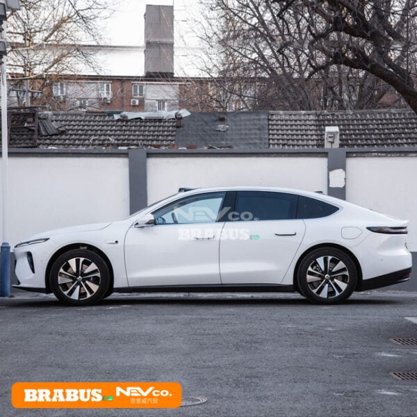White_NIO ET7 - Image 4