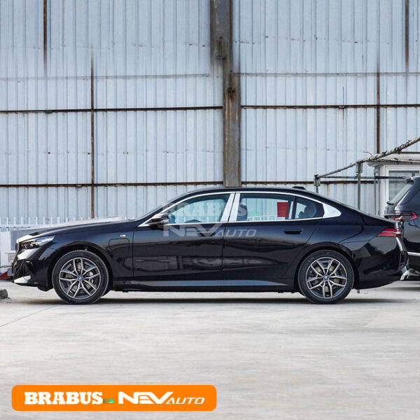 Black_BMW I5 - Image 4