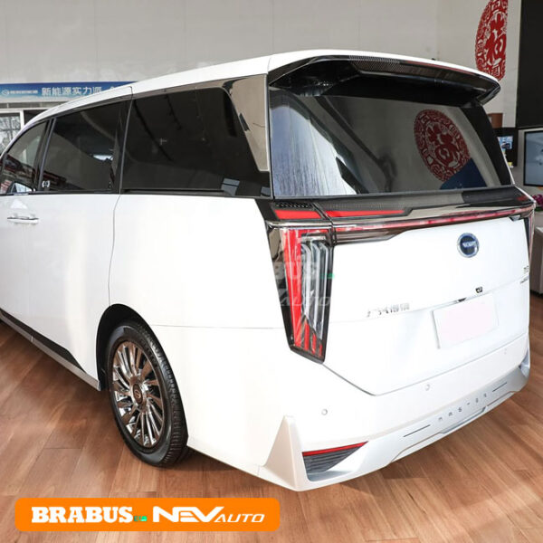 White_Trumpchi M8 - Image 5