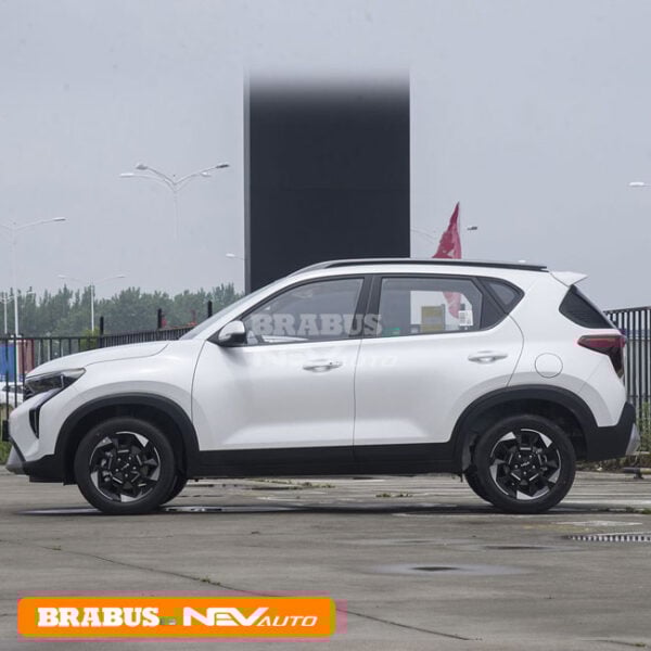 White_KIA Sonet - Image 4