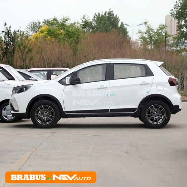 White_Geely LIVAN X3 PRO - Image 4