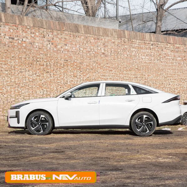 White_Geely Galaxy L6 - Image 4