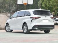 Toyota GRANVIA 5