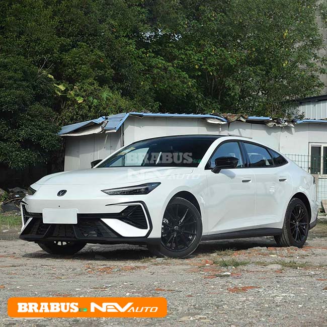 Changan UNIV Third Generation Moonlight White