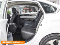 Dongfeng-Aeolus-E70-space_3