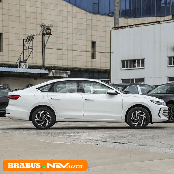 Volkswagen Lavida - Image 7