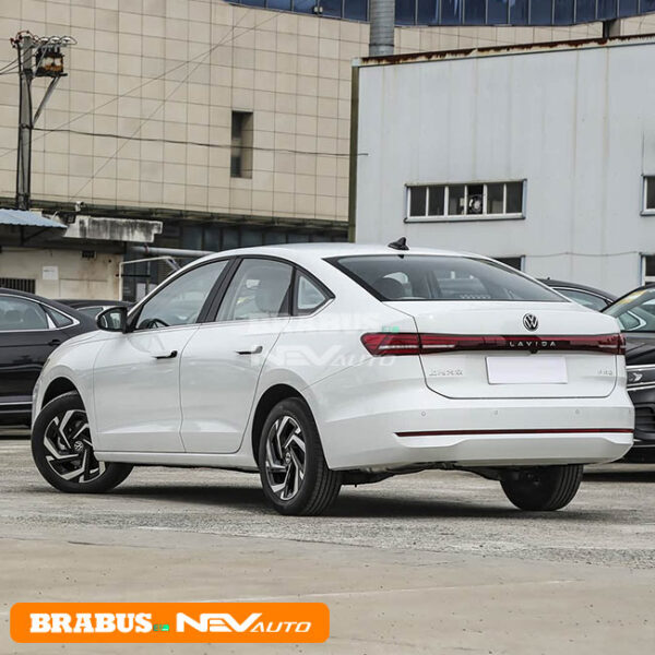 Volkswagen Lavida - Image 5