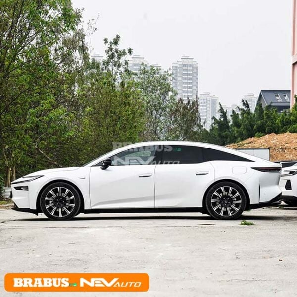 TOYOTA BZ7 - Image 4